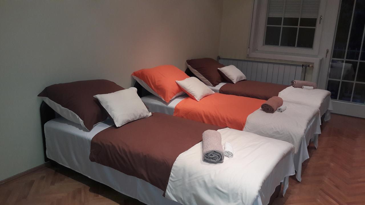 Bed and Breakfast Pero Panzio Debrecen Exterior foto